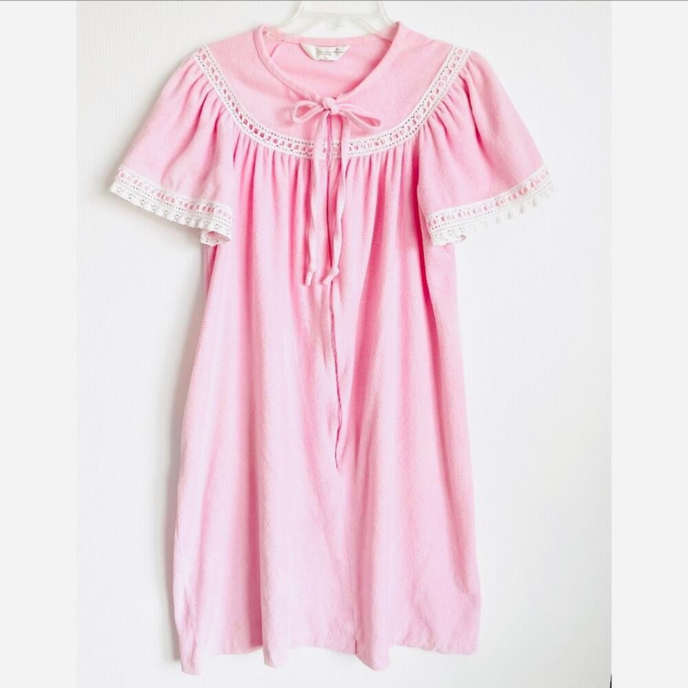 Vintage 1970s JC Penney Bubble Gum Pink Terry Cloth Lace Trim Short Nightgown